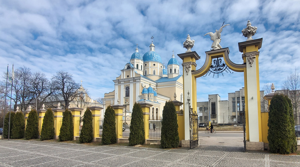 Онлайн прописка в Червонограді через сервіс ДІЯ: крок до зручності і ефективності