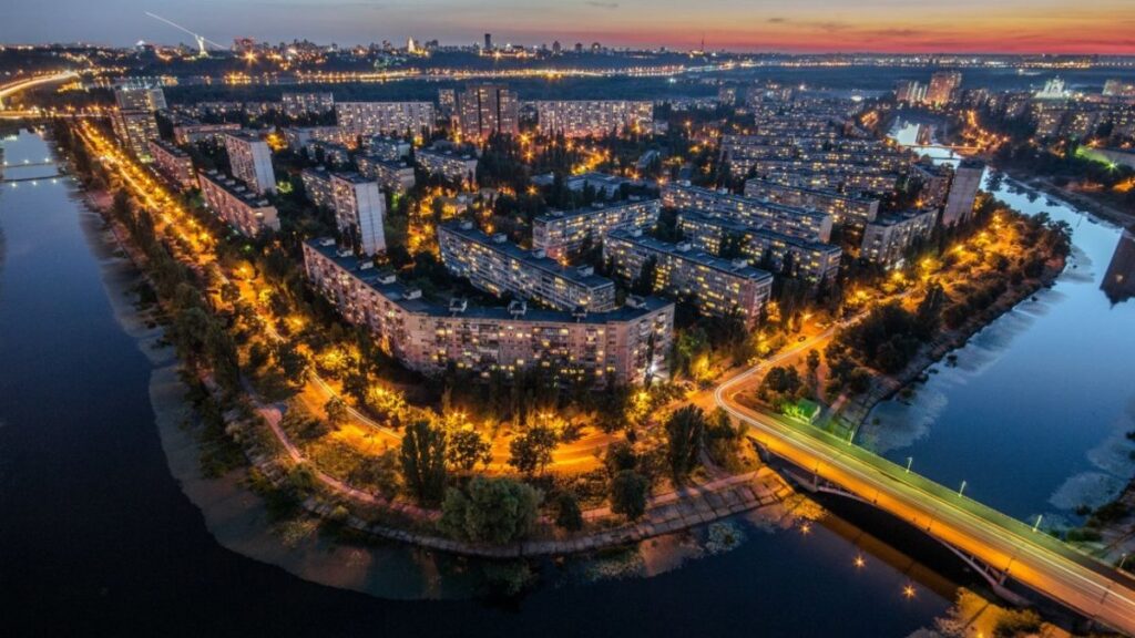 ПРОПИСКА В КИЕВЕ: ДНЕПРОВСКИЙ РАЙОН