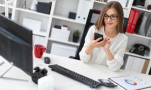 ЮРИДИЧЕСКАЯ КОМПАНИЯ LEGAL-CENTER: ПРОФЕССИОНАЛЬНАЯ ПОМОЩЬ В ОФОРМЛЕНИИ ПРОПИСКИ В КИЕВЕ!